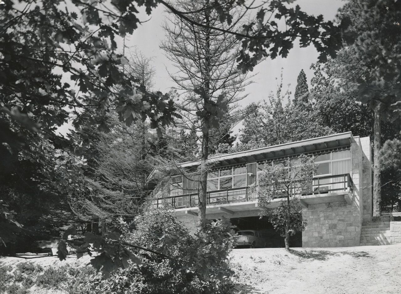 External view of front of house at Crafers designed by Ashton and Fisher, circa 1961. SLSA: BRG 346/28/ashtonandfisher/5/1